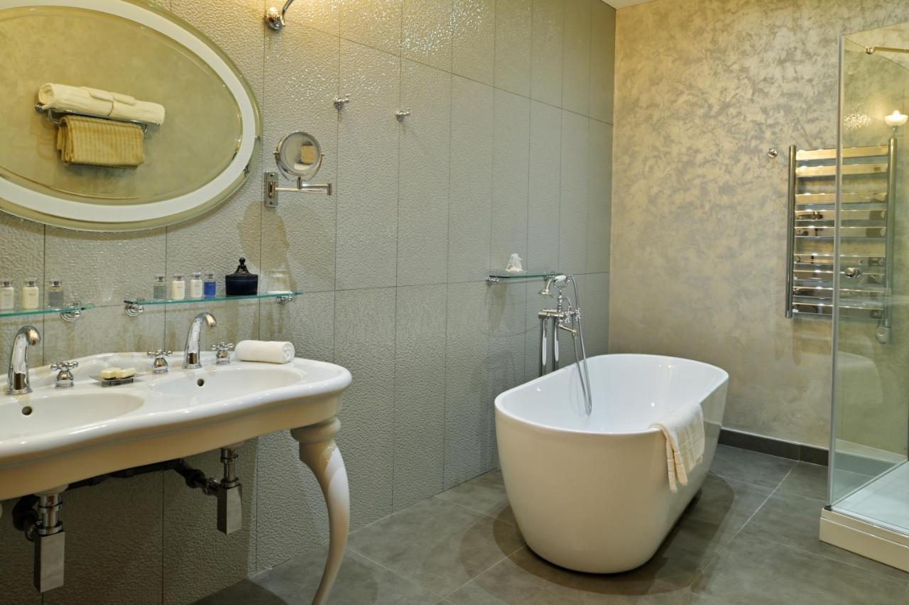 Hotel Demeure Loredana Saint-Florent  Bagian luar foto