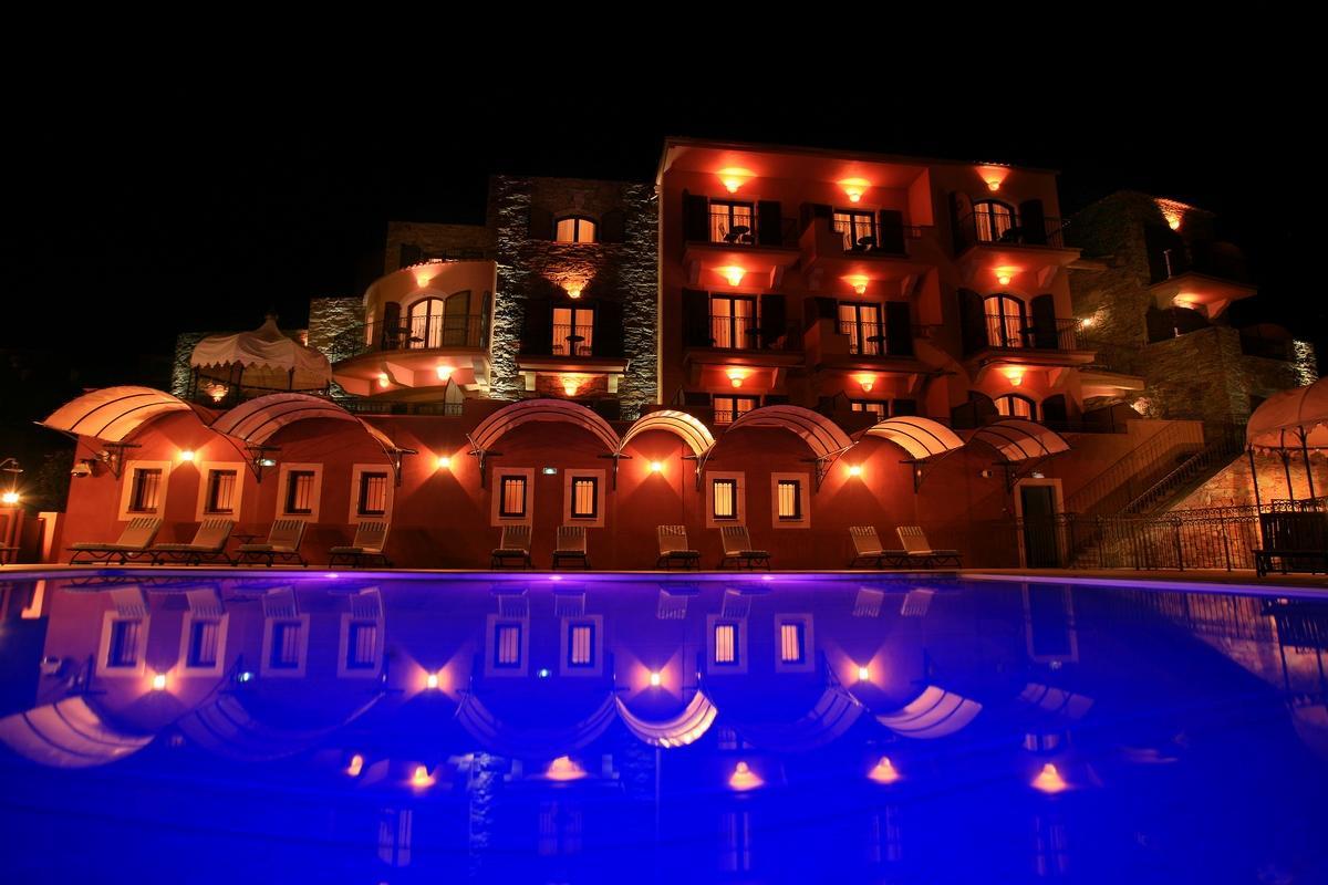 Hotel Demeure Loredana Saint-Florent  Bagian luar foto